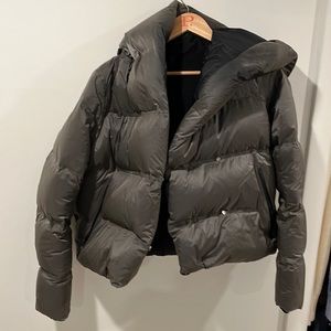 Lululemon puffer